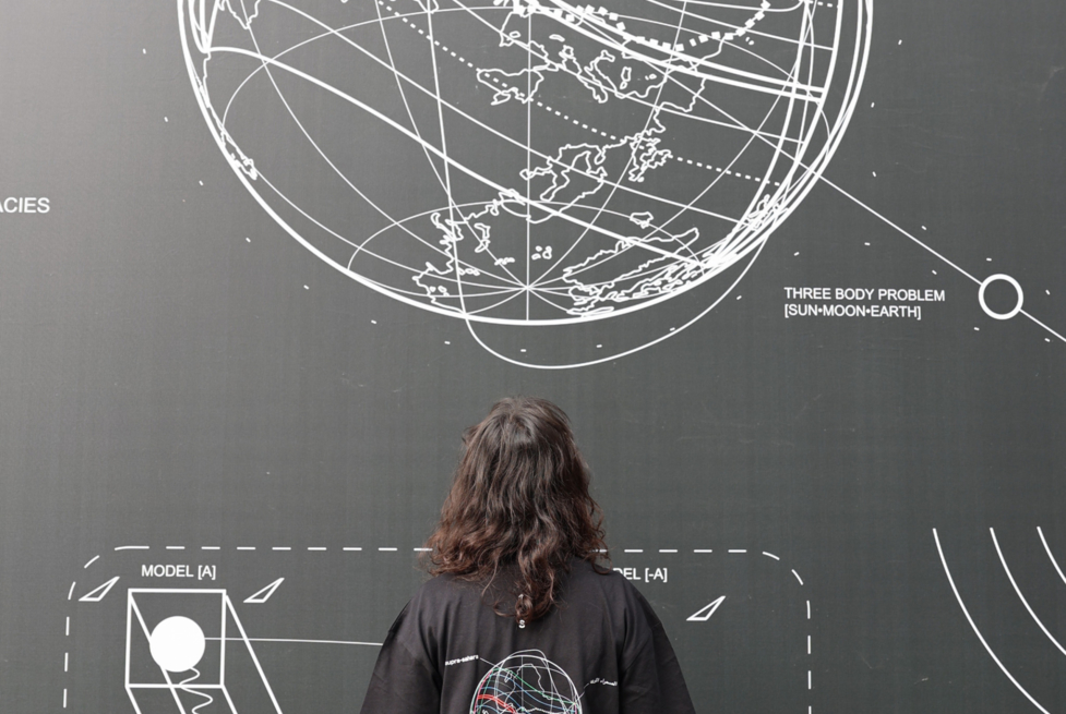 Nolan Oswald Dennis's site-specific work 'a recurse 4 [3] worlds' at Kunsthalle Basel 